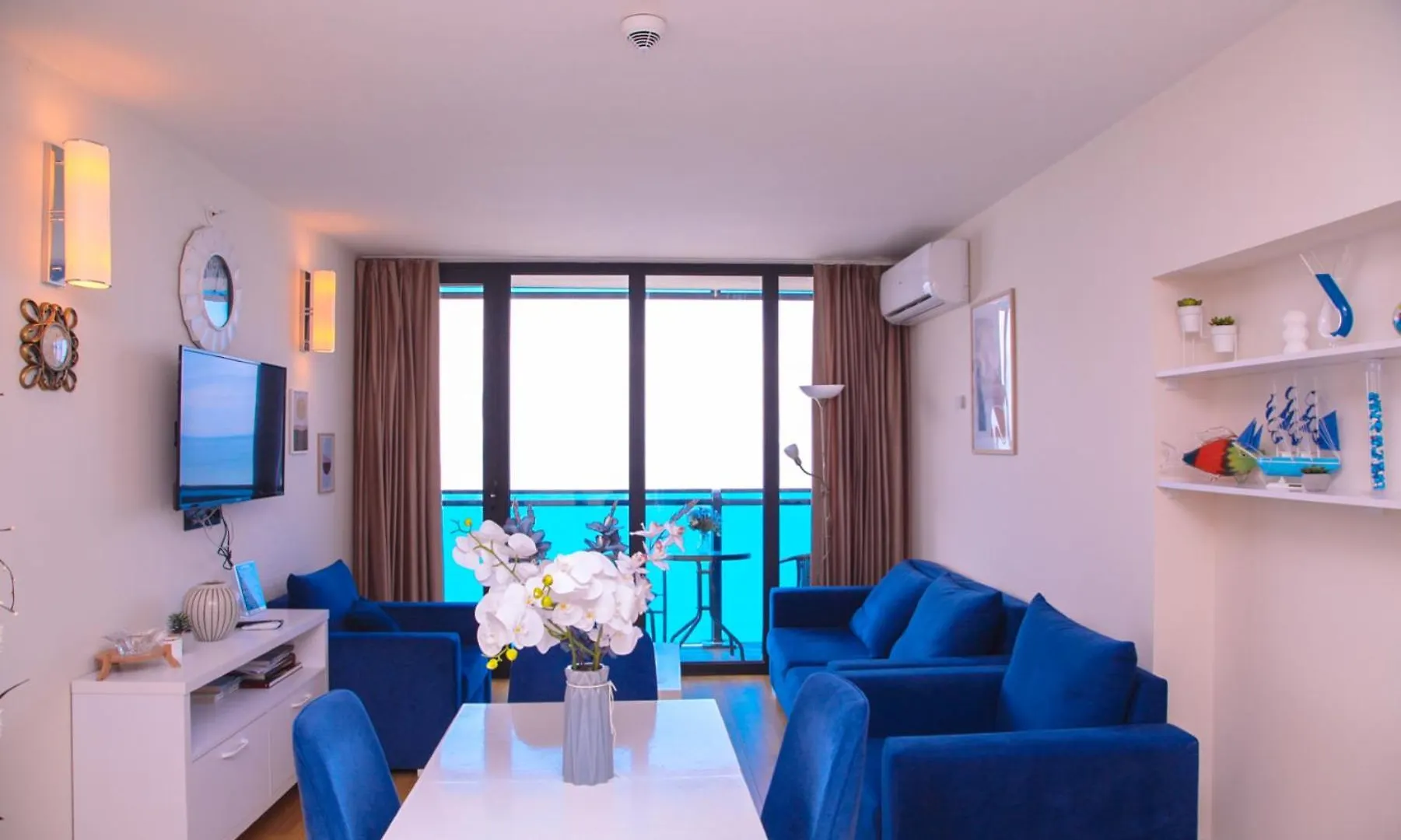 Warm Sea View Aparthotel In Orbi City 바투미 5*,  조지아