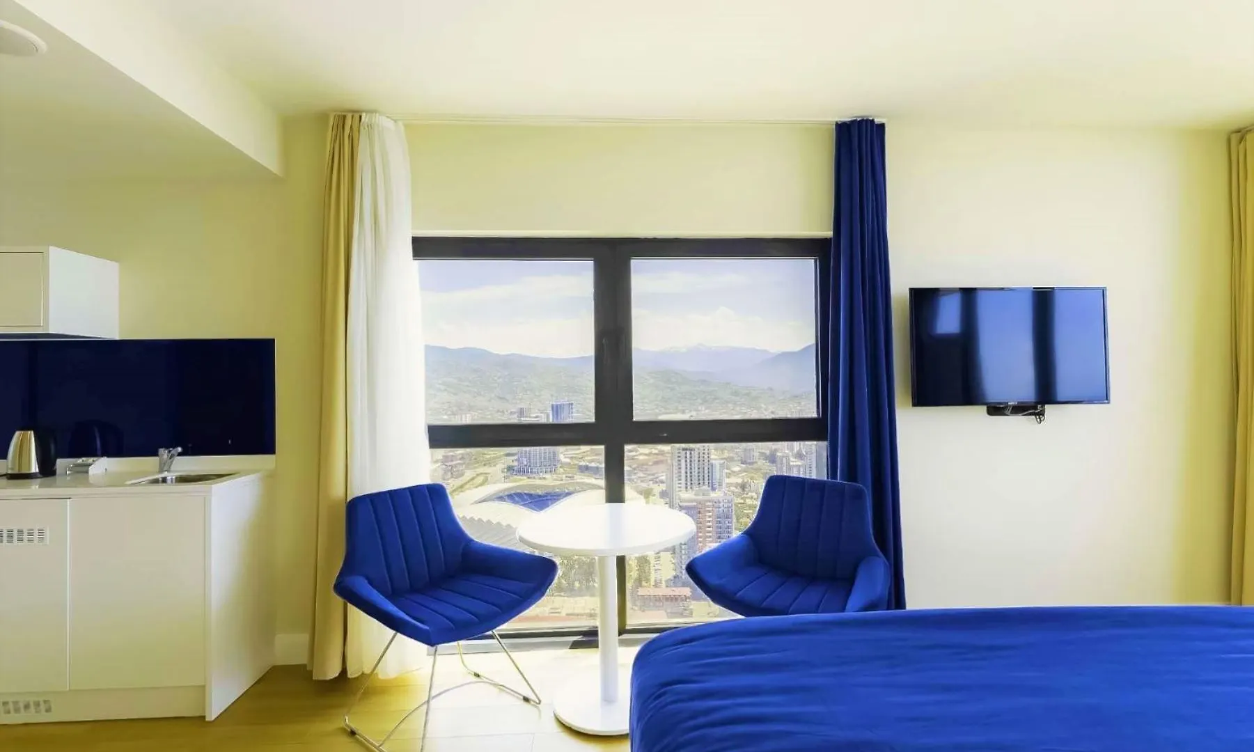 Warm Sea View Aparthotel In Orbi City 바투미